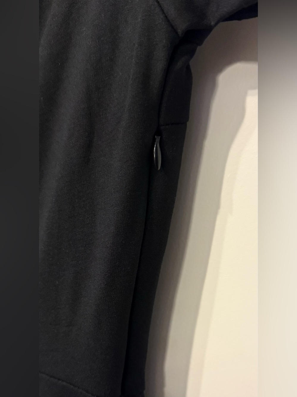 Elegant Black High-Low Dress with Short Sleeves - Picture 3 of 6